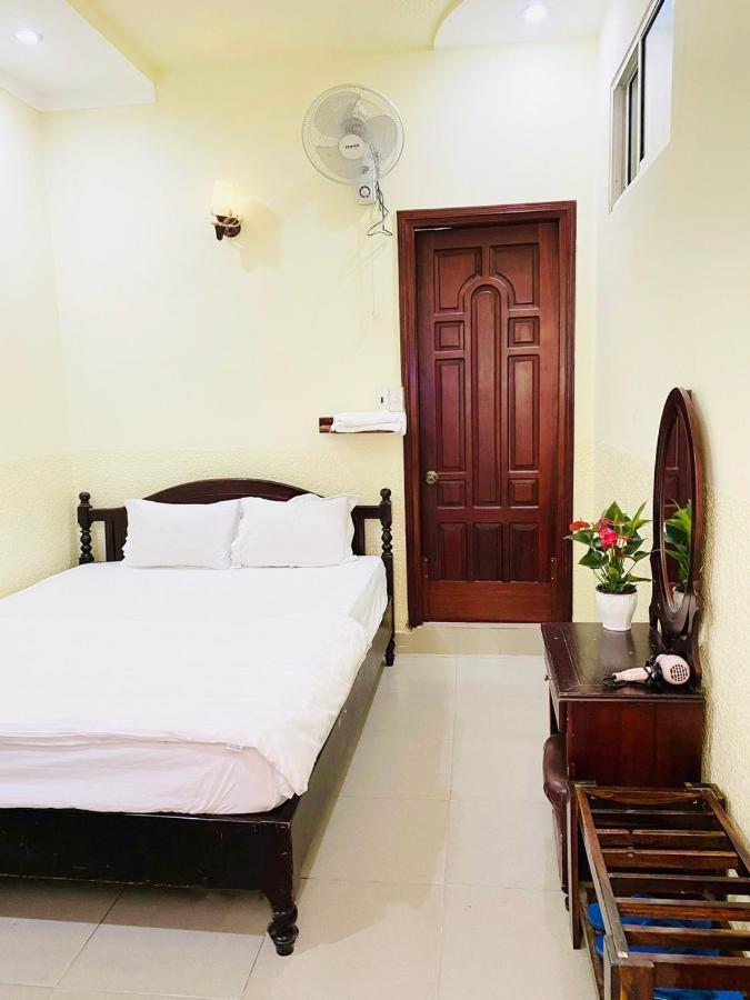 Khach San Xuan Quynh Hotel Da Lat Exterior photo